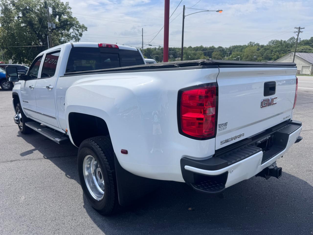 GMC Sierra 3500HD 4WD Crew Cab 167.7" Denali 2016