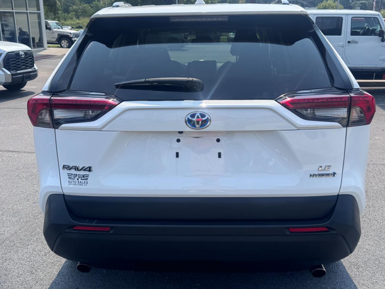 Toyota RAV4 Hybrid LE AWD (Natl) 2023
