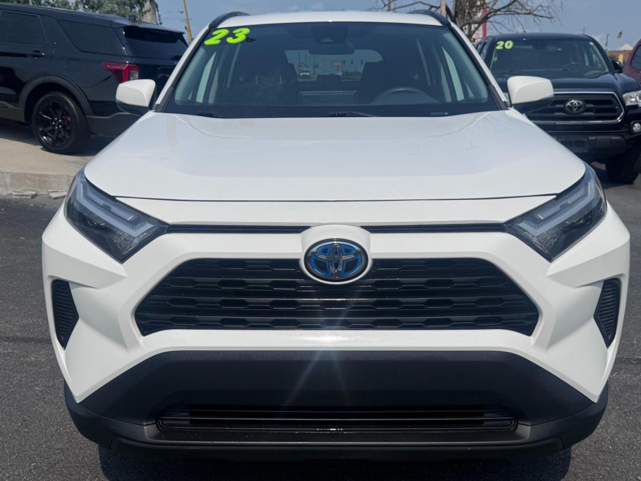 Toyota RAV4 Hybrid LE AWD (Natl) 2023