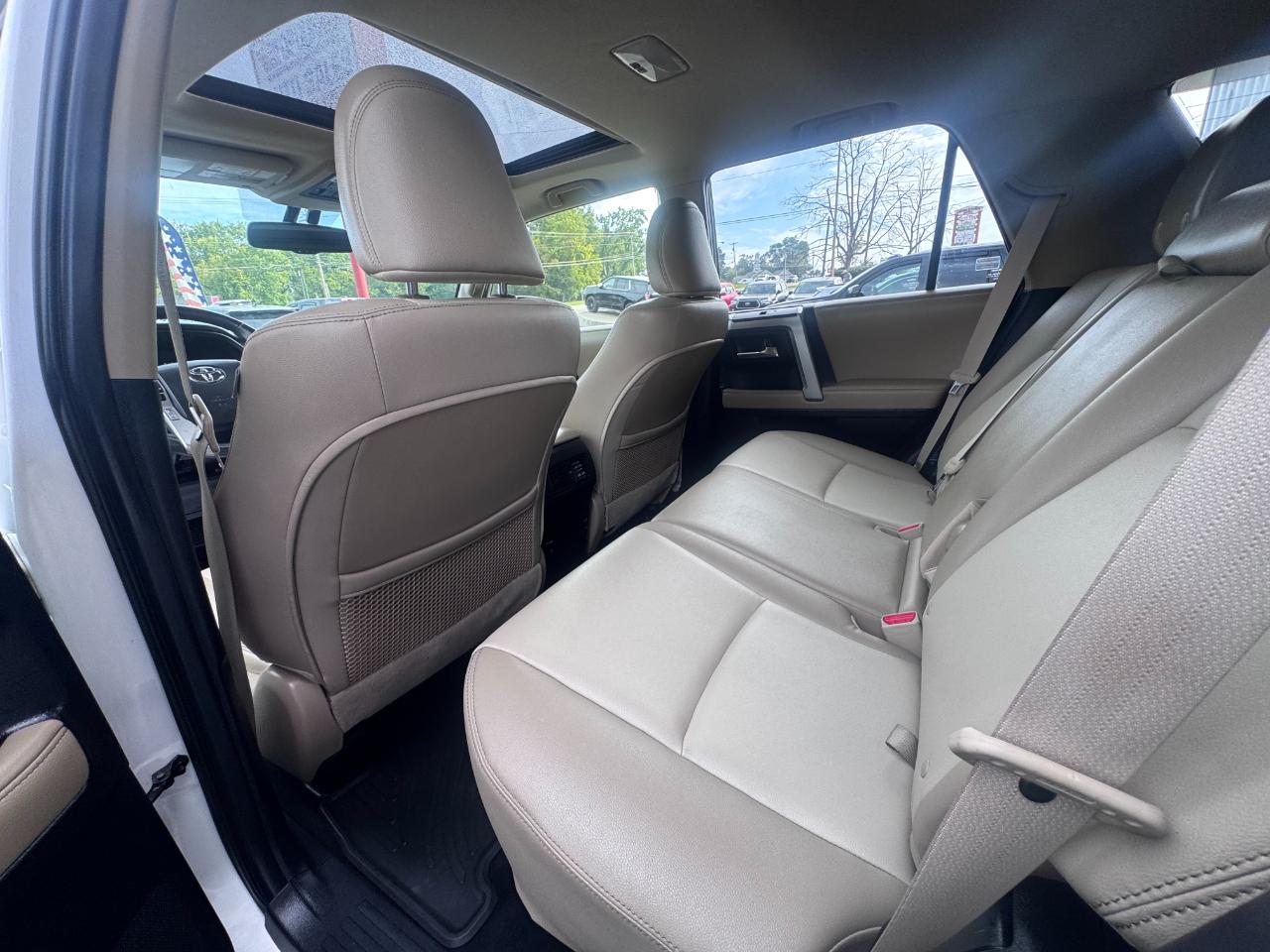 Toyota 4Runner SR5 4WD (Natl) 2018