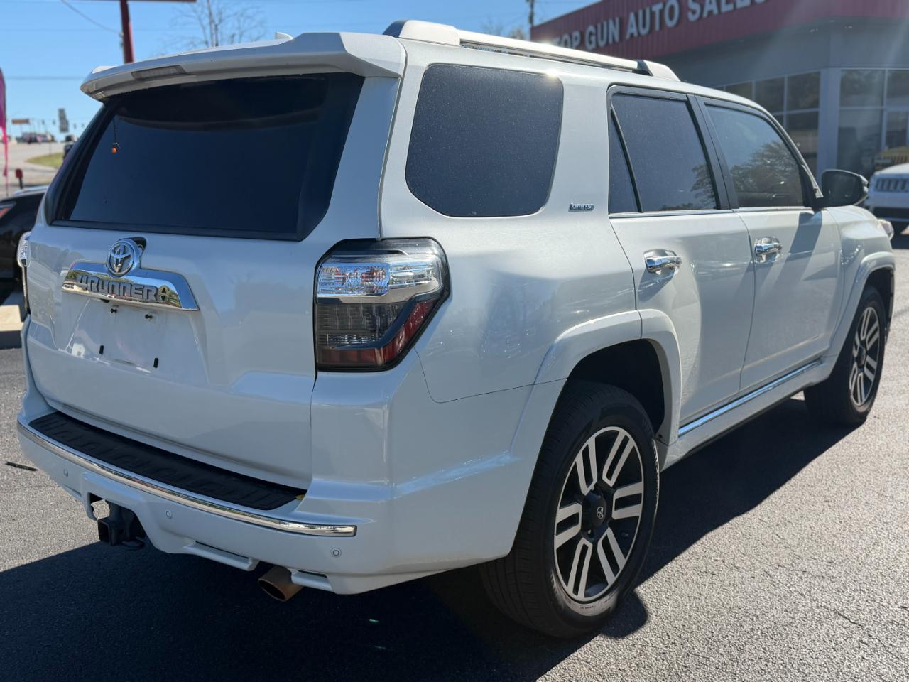 Toyota 4Runner SR5 4WD (Natl) 2018