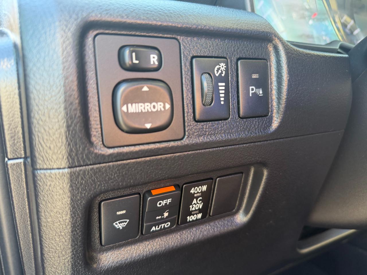 Toyota 4Runner SR5 4WD (Natl) 2018