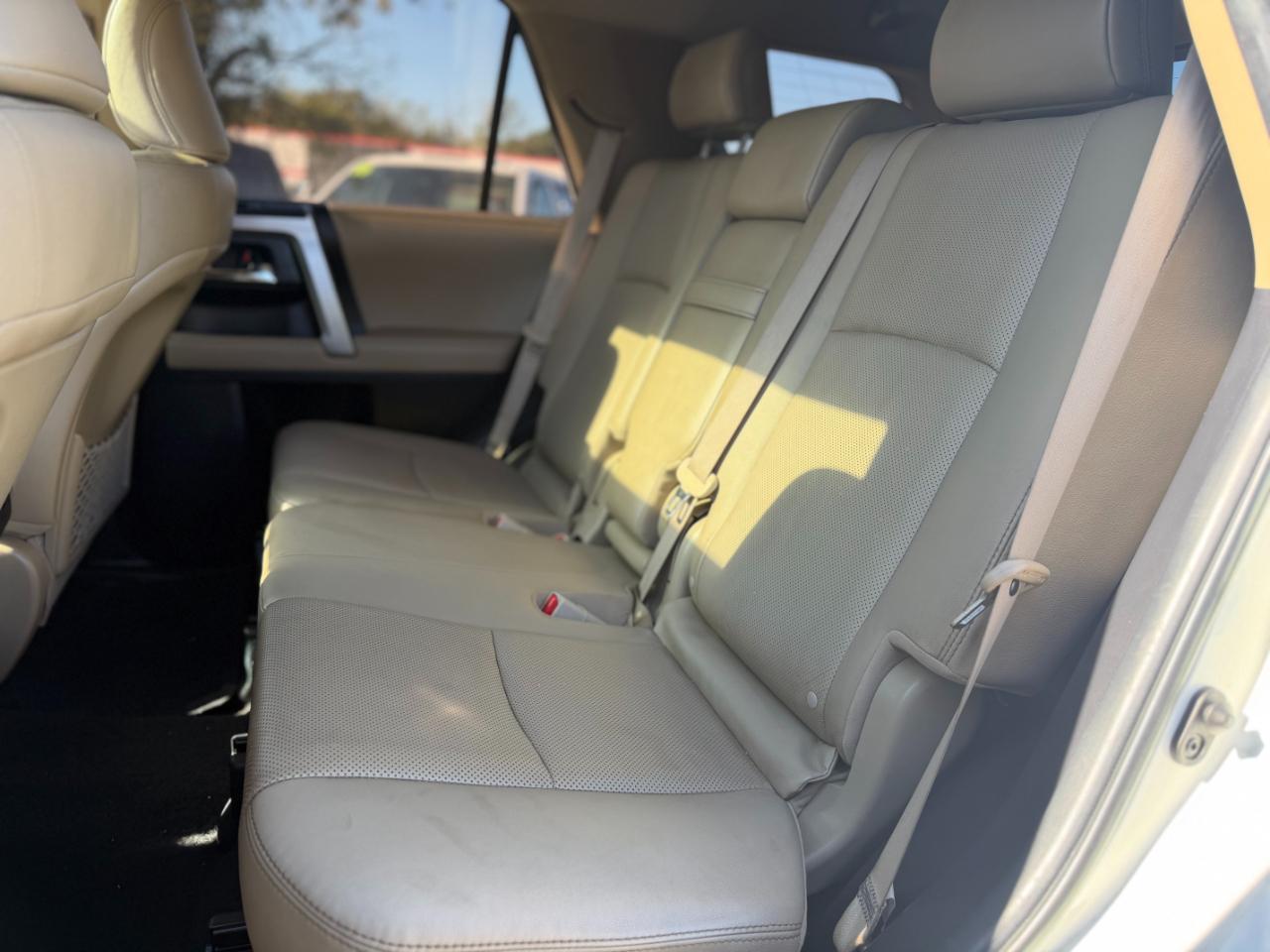 Toyota 4Runner SR5 4WD (Natl) 2018