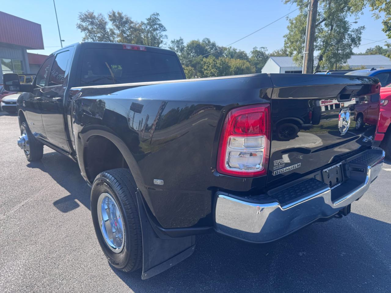 RAM 3500 Big Horn 4x4 Crew Cab 8' Box 2024