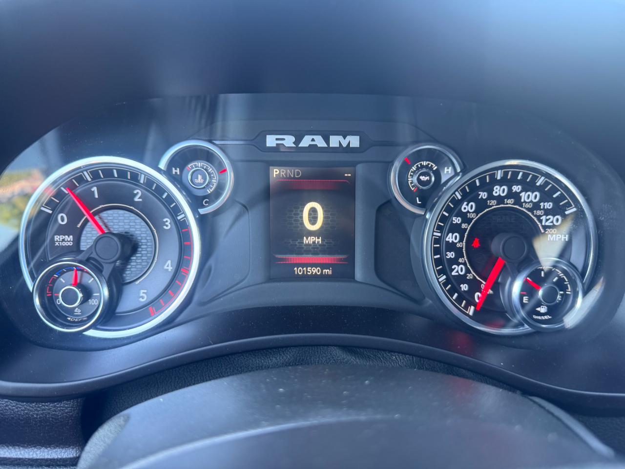 RAM 3500 Big Horn 4x4 Crew Cab 8' Box 2024