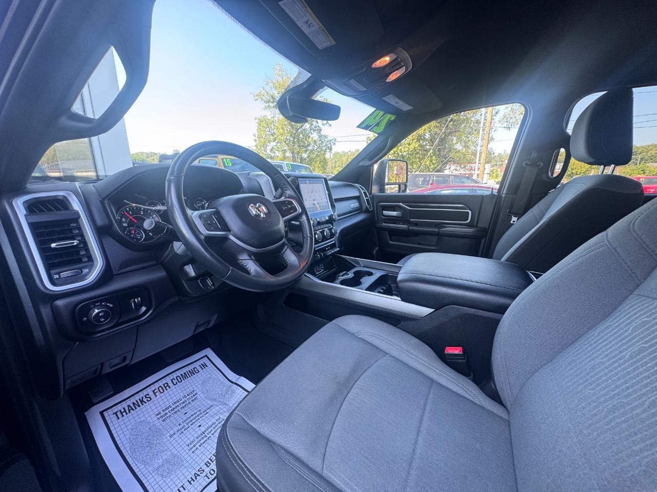 RAM 3500 Big Horn 4x4 Crew Cab 8' Box 2024