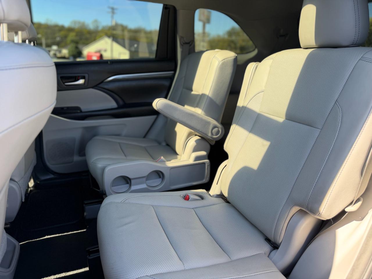 Toyota Highlander Limited V6 AWD (Natl) 2018