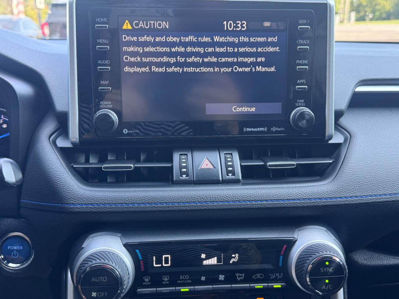 Toyota RAV4 Hybrid XSE AWD (Natl) 2019