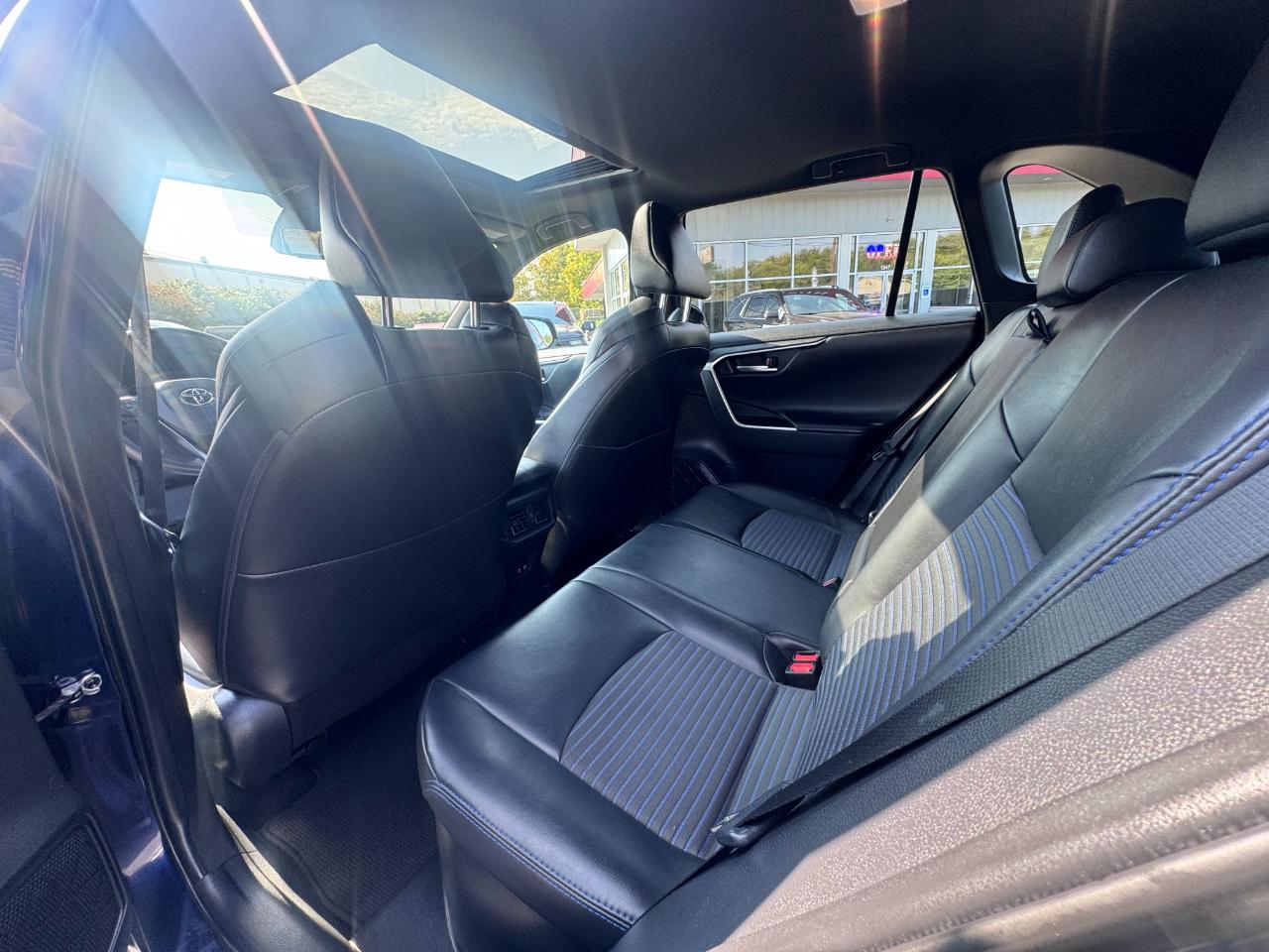 Toyota RAV4 Hybrid XSE AWD (Natl) 2019