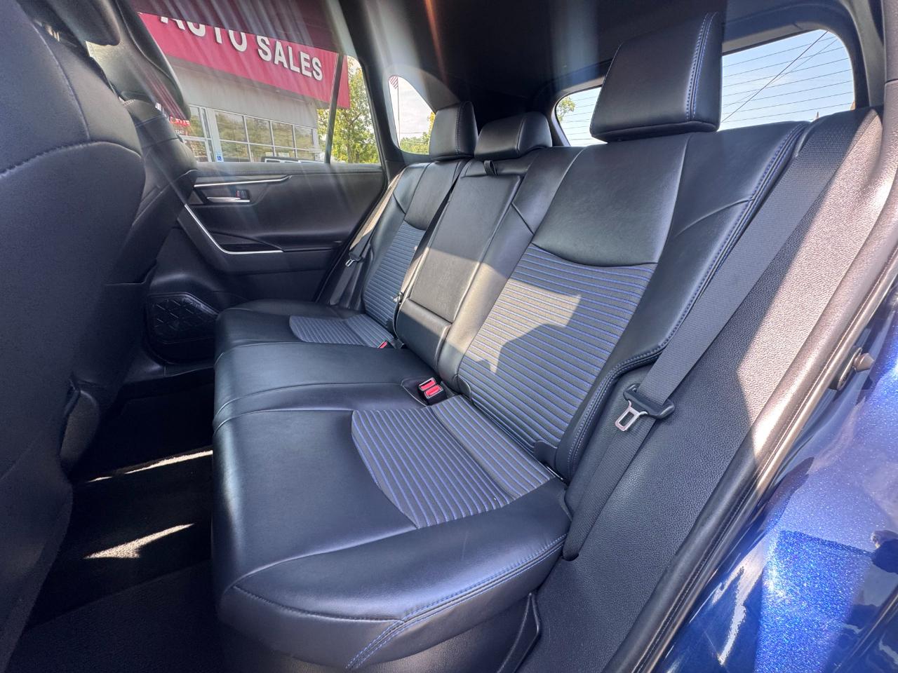 Toyota RAV4 Hybrid XSE AWD (Natl) 2019