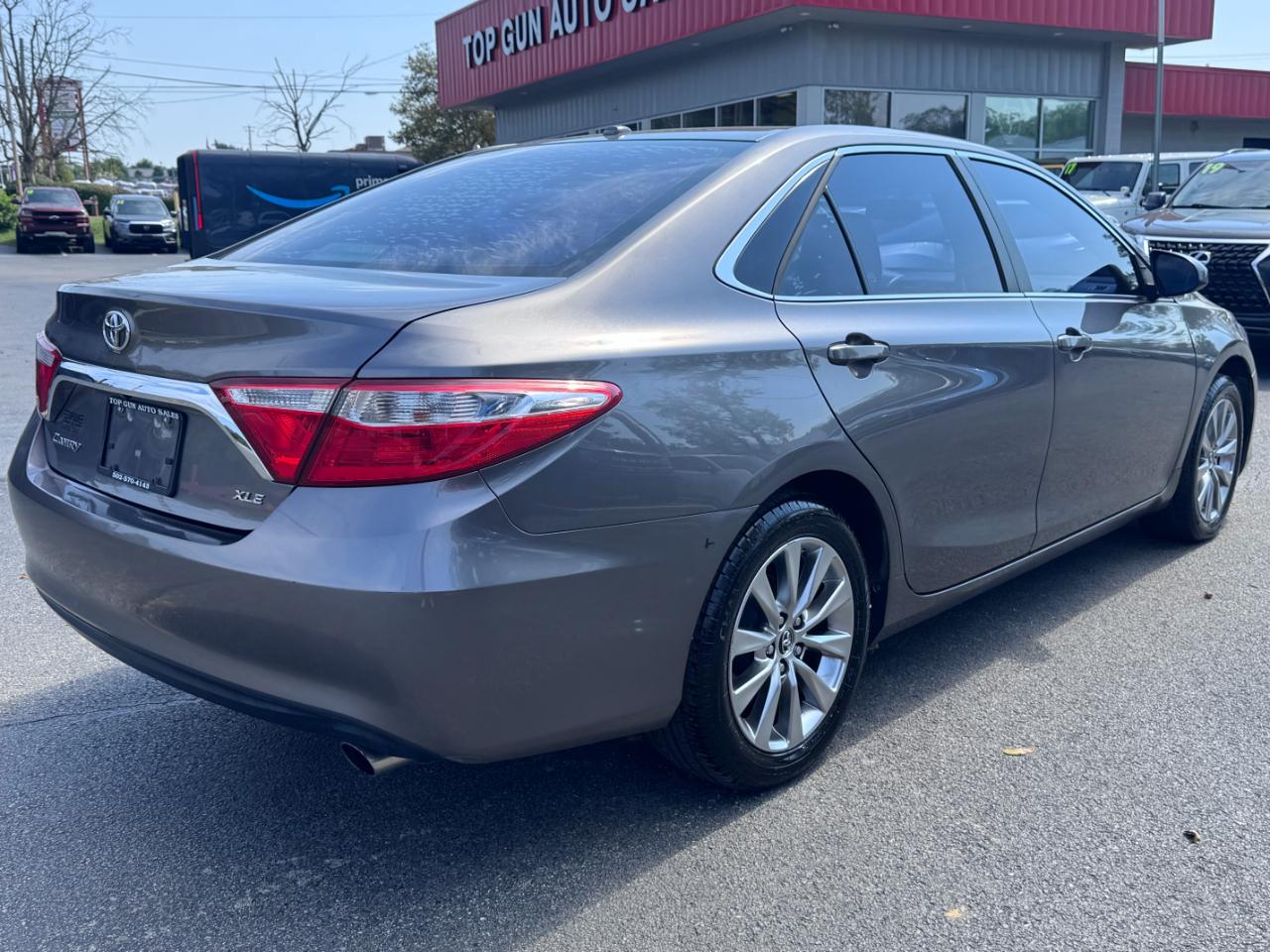 Toyota Camry 4dr Sdn I4 Auto XLE (Natl) 2015