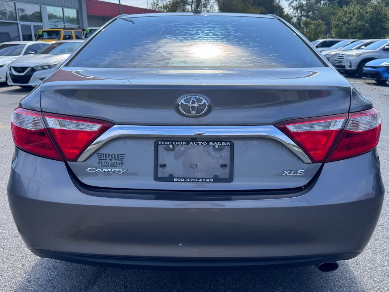 Toyota Camry 4dr Sdn I4 Auto XLE (Natl) 2015