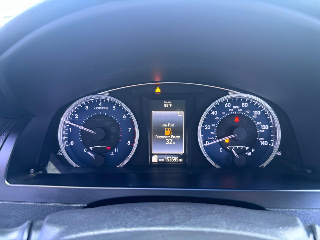 Toyota Camry 4dr Sdn I4 Auto XLE (Natl) 2015