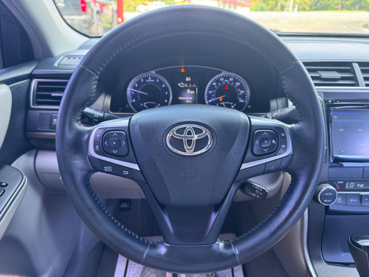 Toyota Camry 4dr Sdn I4 Auto XLE (Natl) 2015