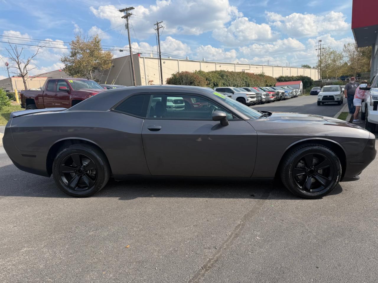 Dodge Challenger SXT RWD 2019