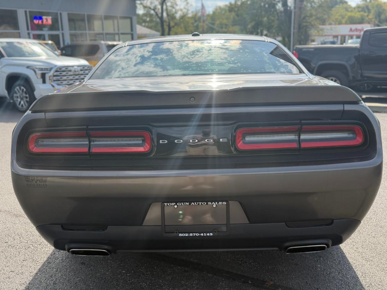Dodge Challenger SXT RWD 2019