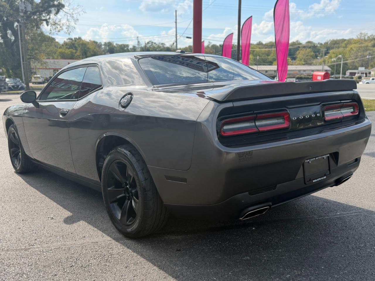 Dodge Challenger SXT RWD 2019