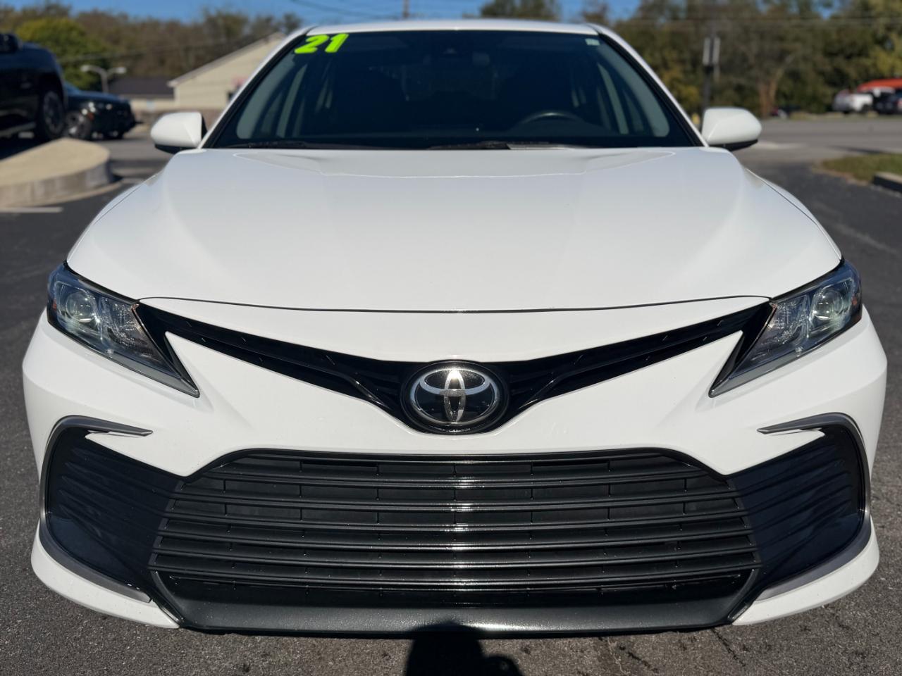 Toyota Camry LE Auto (Natl) 2021