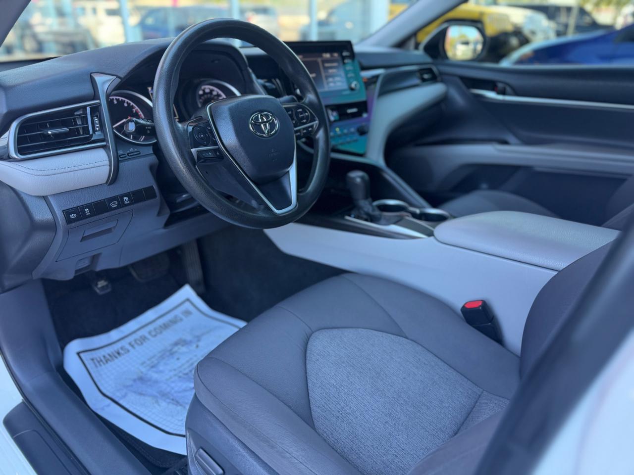 Toyota Camry LE Auto (Natl) 2021