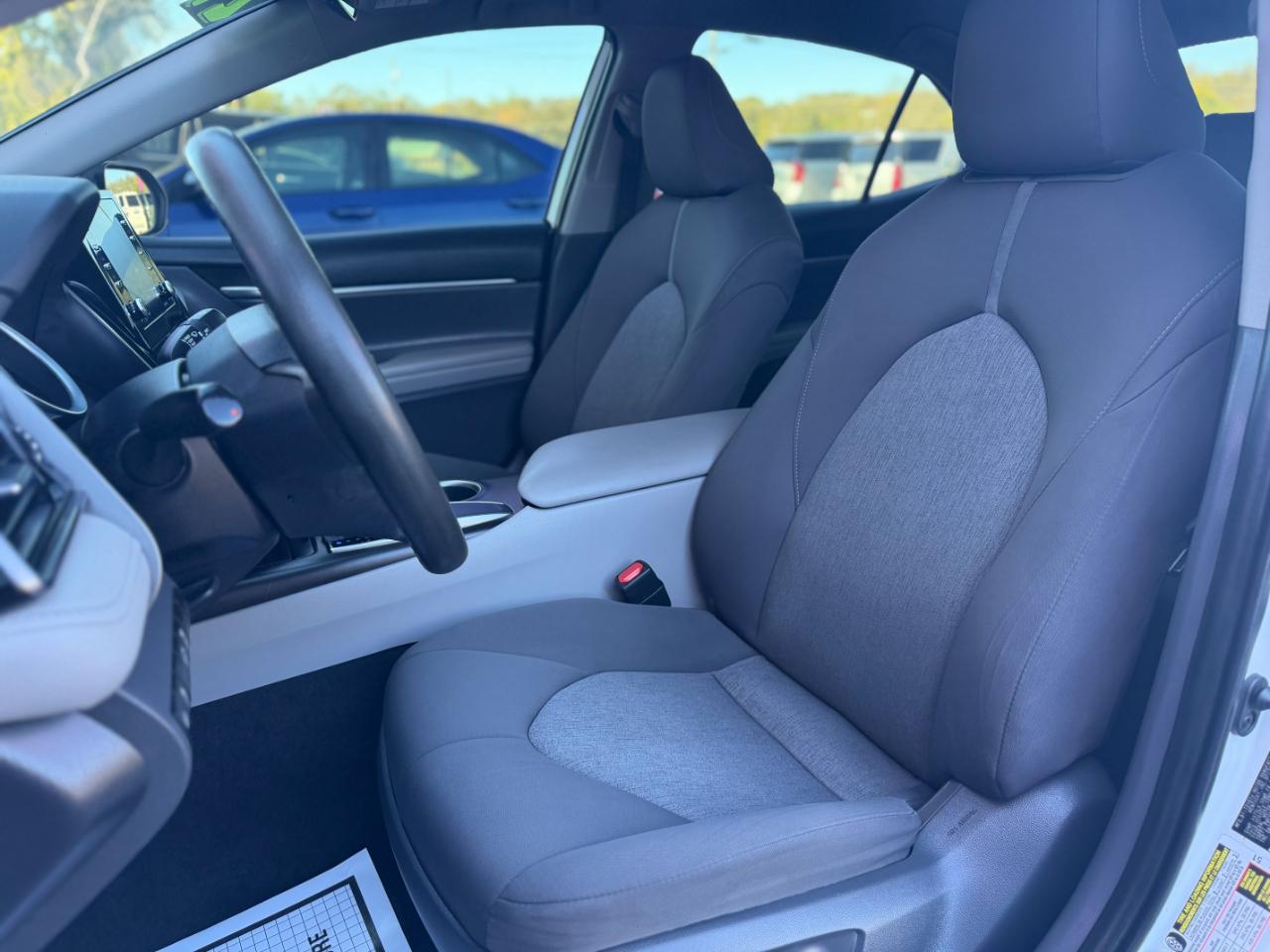 Toyota Camry LE Auto (Natl) 2021