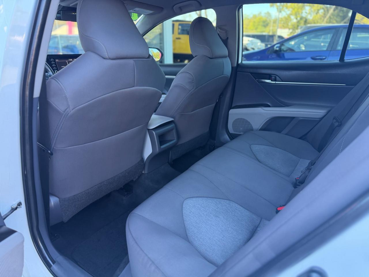 Toyota Camry LE Auto (Natl) 2021