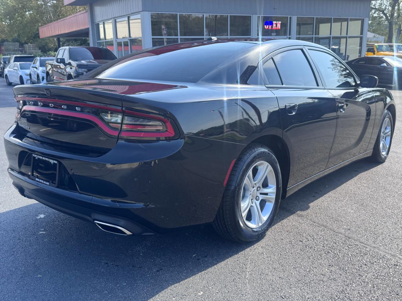 Dodge Charger SXT RWD 2020
