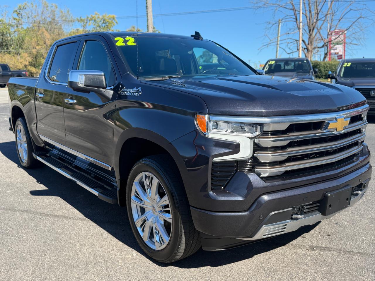 2022 Chevrolet Silverado 1500 4WD Crew Cab 147" High Country
