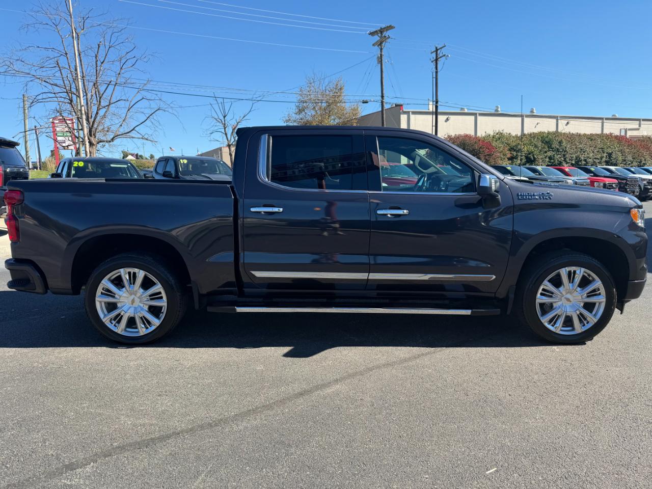 Chevrolet Silverado 1500 4WD Crew Cab 147" High Country 2022