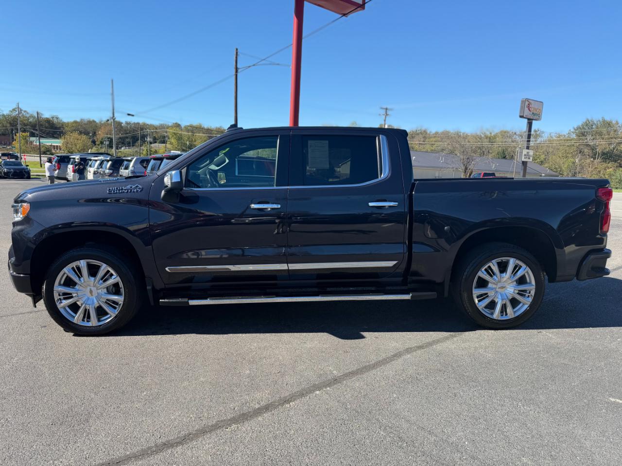 Chevrolet Silverado 1500 4WD Crew Cab 147" High Country 2022