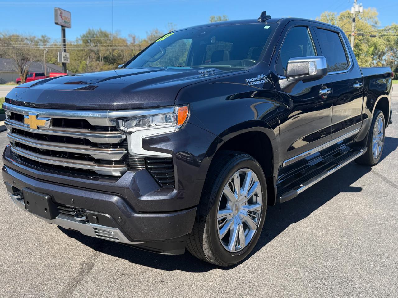 Chevrolet Silverado 1500 4WD Crew Cab 147" High Country 2022