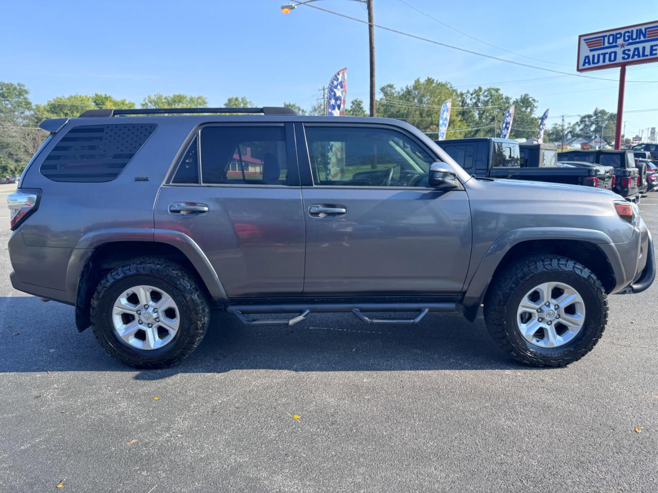 Toyota 4Runner SR5 2WD (Natl) 2019