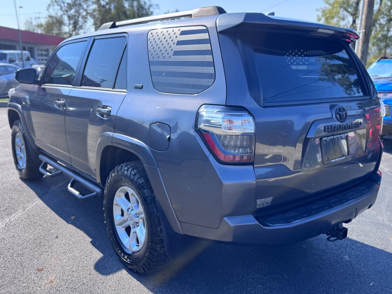 Toyota 4Runner SR5 2WD (Natl) 2019