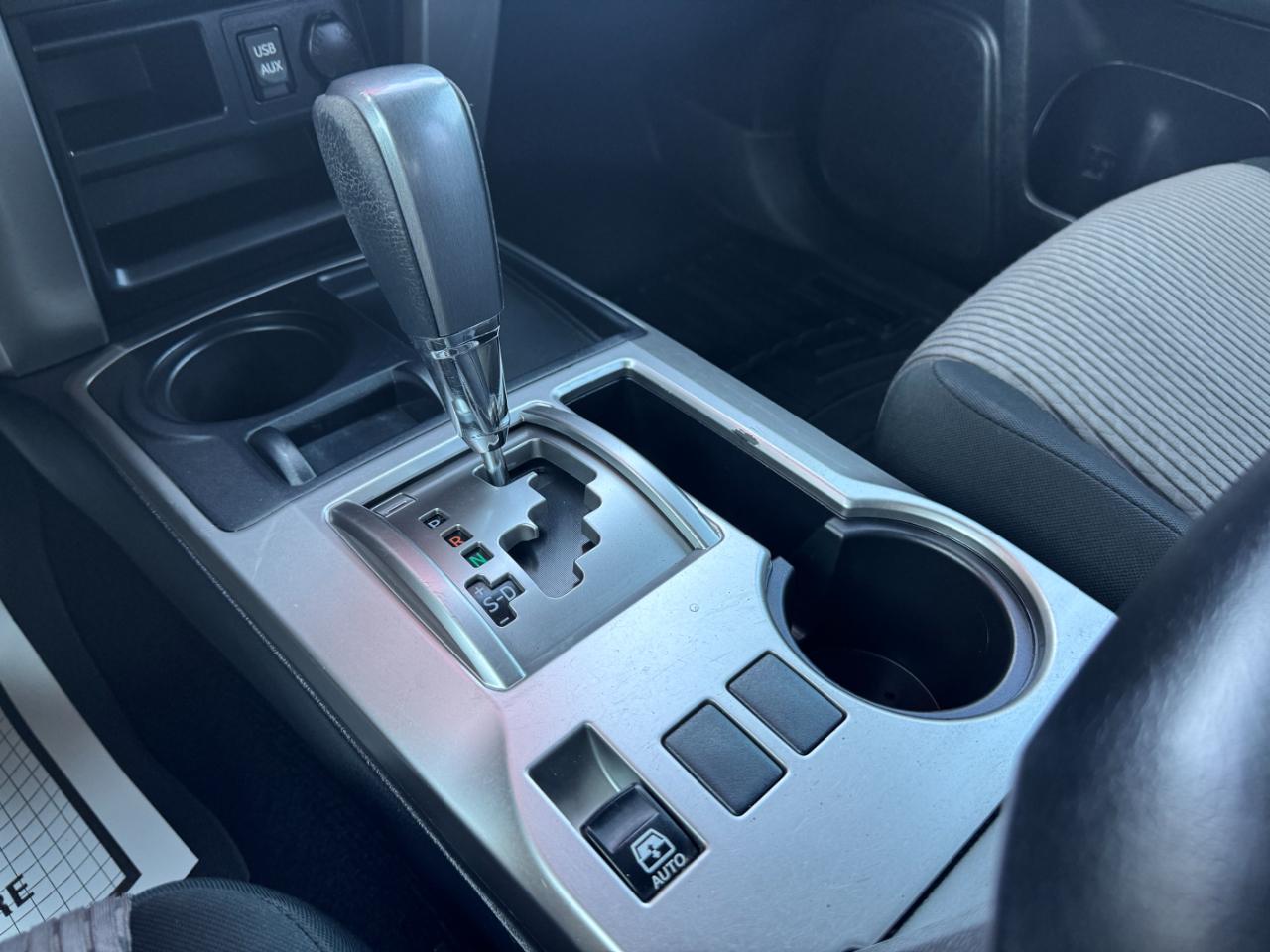 Toyota 4Runner SR5 2WD (Natl) 2019