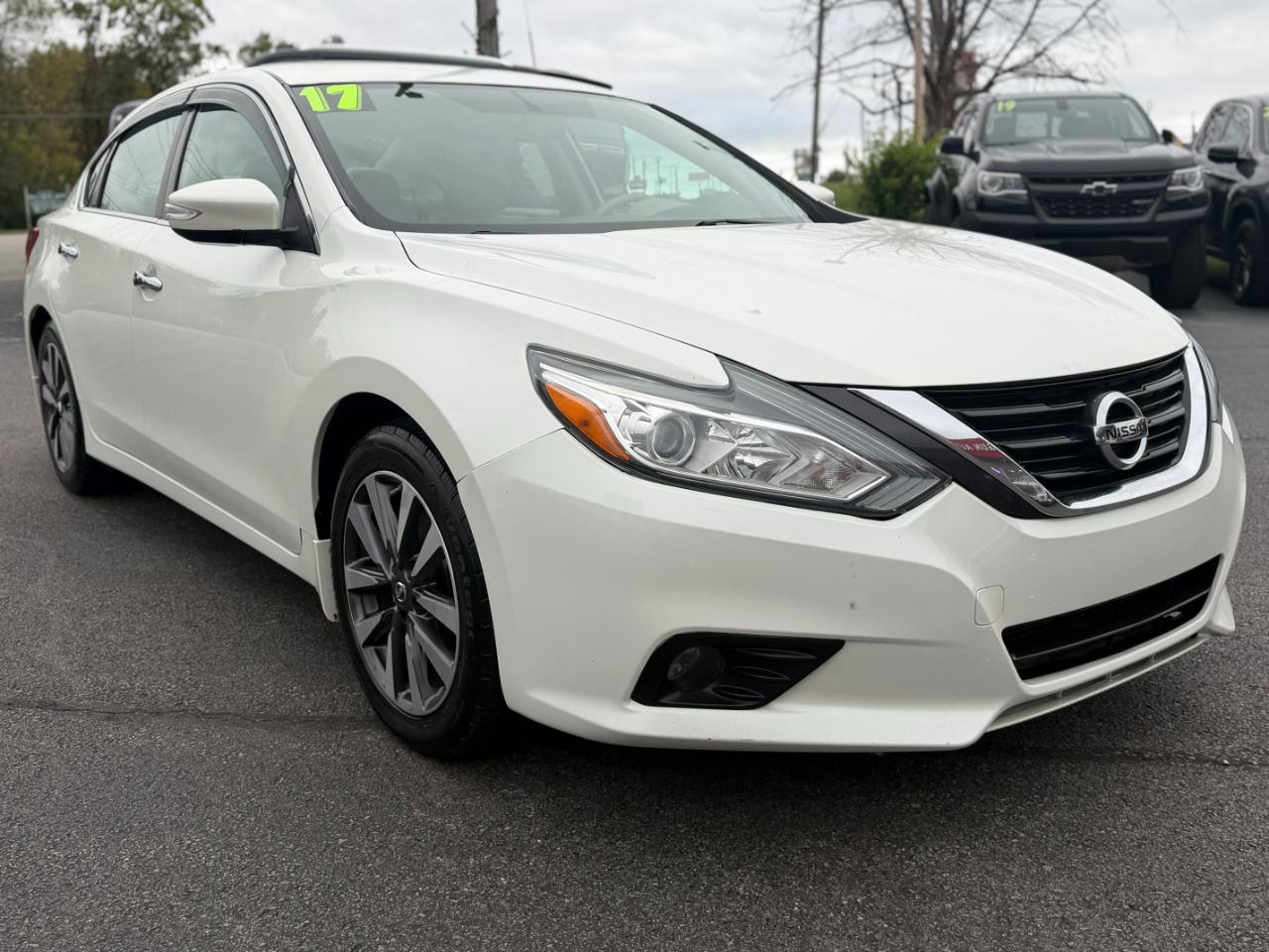 Nissan Altima 2.5 SV Sedan 2017