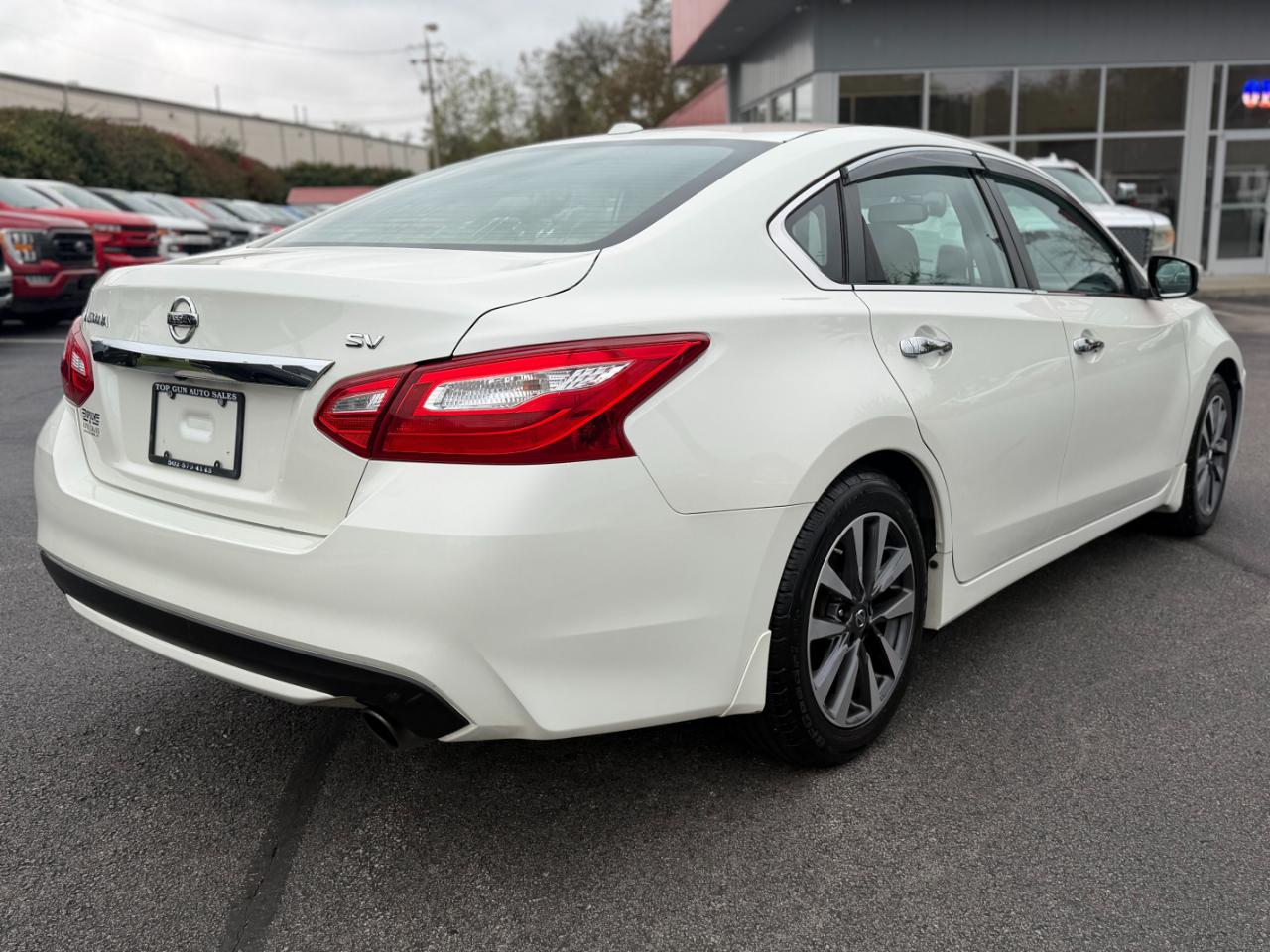 Nissan Altima 2.5 SV Sedan 2017