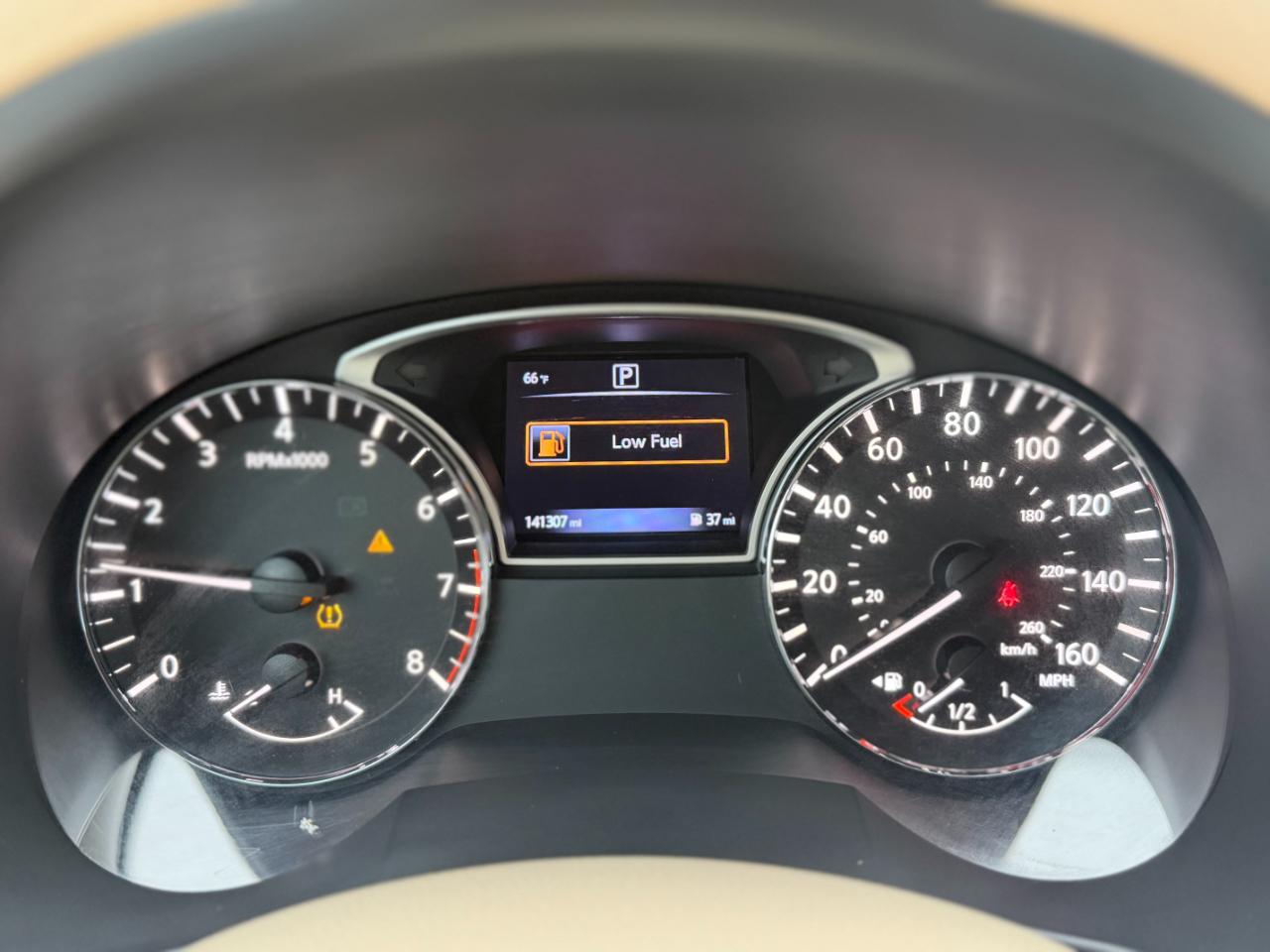 Nissan Altima 2.5 SV Sedan 2017