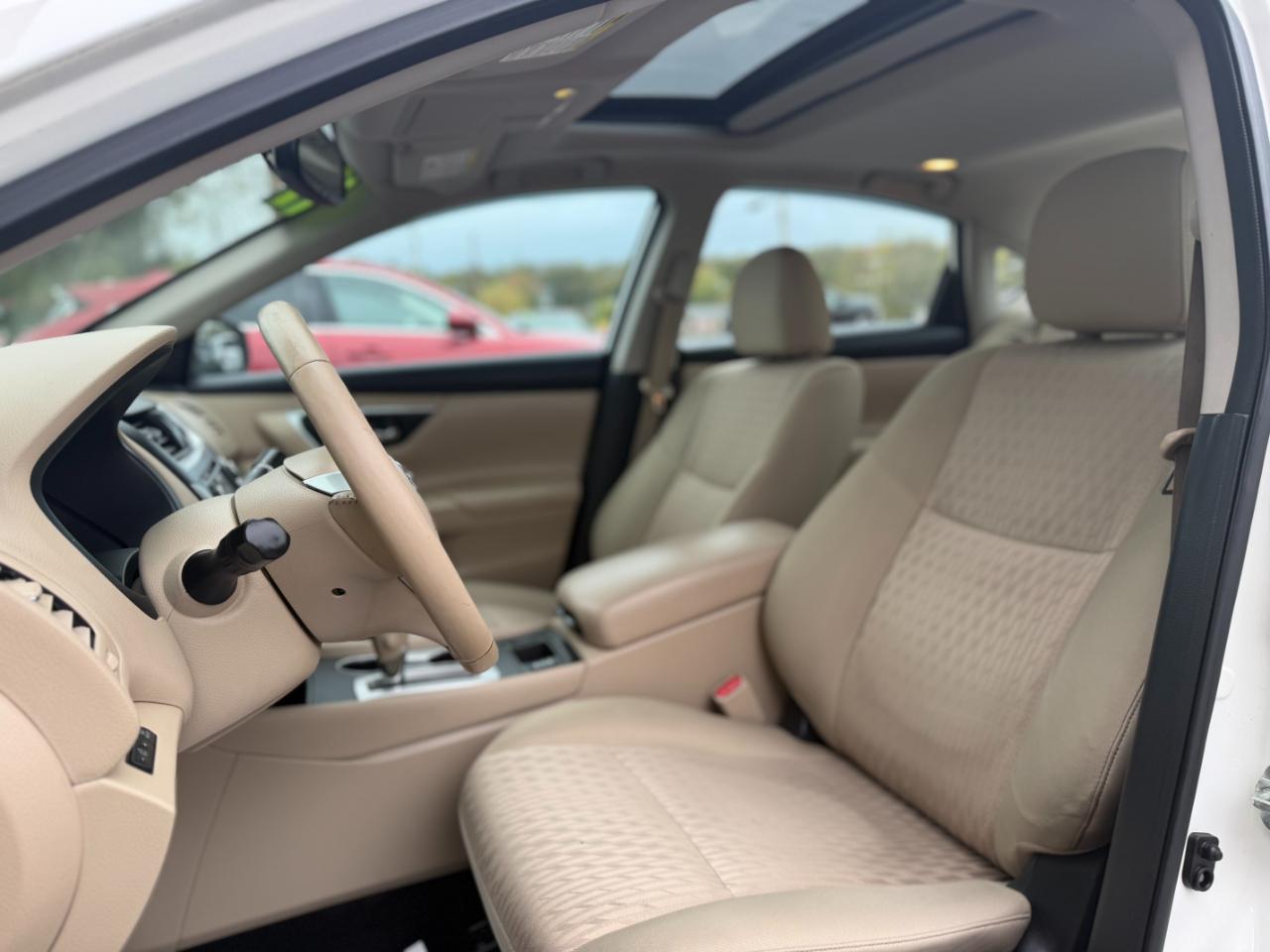 Nissan Altima 2.5 SV Sedan 2017