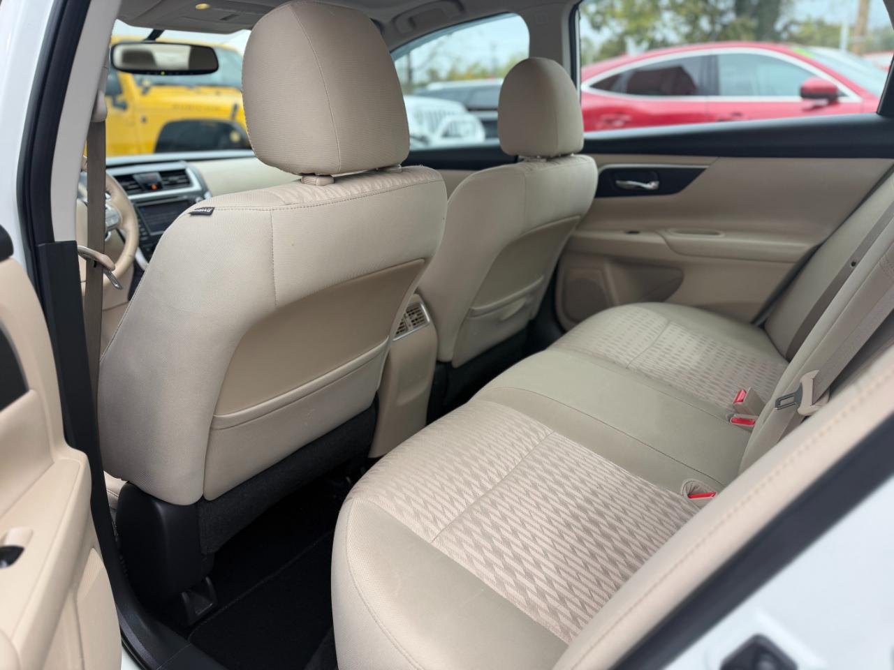 Nissan Altima 2.5 SV Sedan 2017