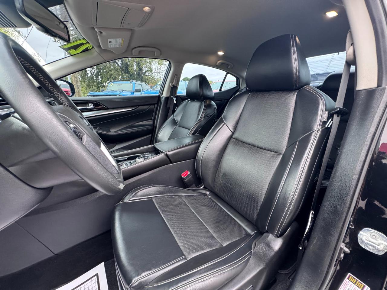 Nissan Maxima SV 3.5L 2021