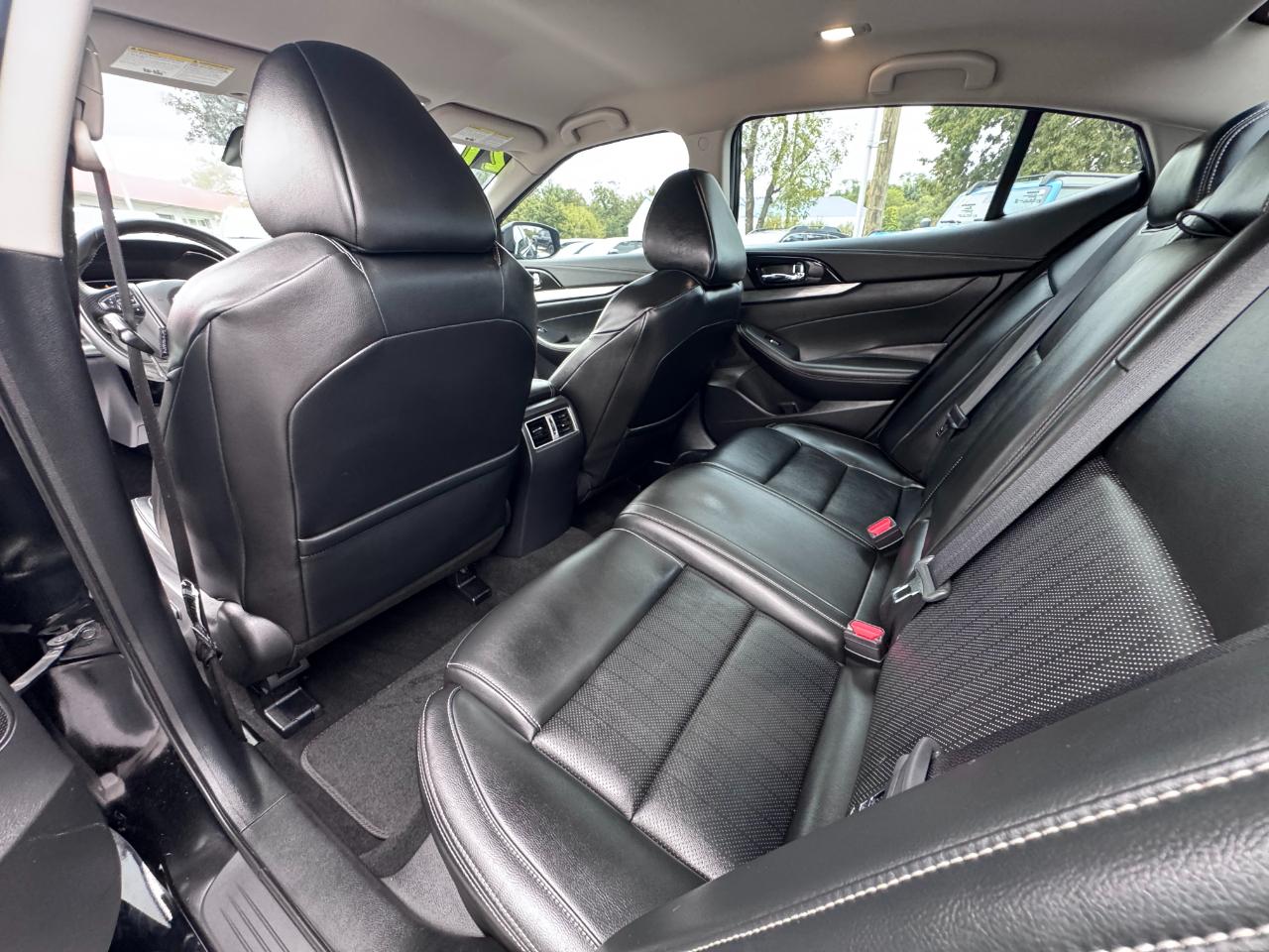 Nissan Maxima SV 3.5L 2021