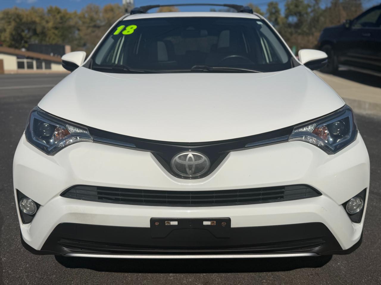 Toyota RAV4 XLE AWD (Natl) 2018