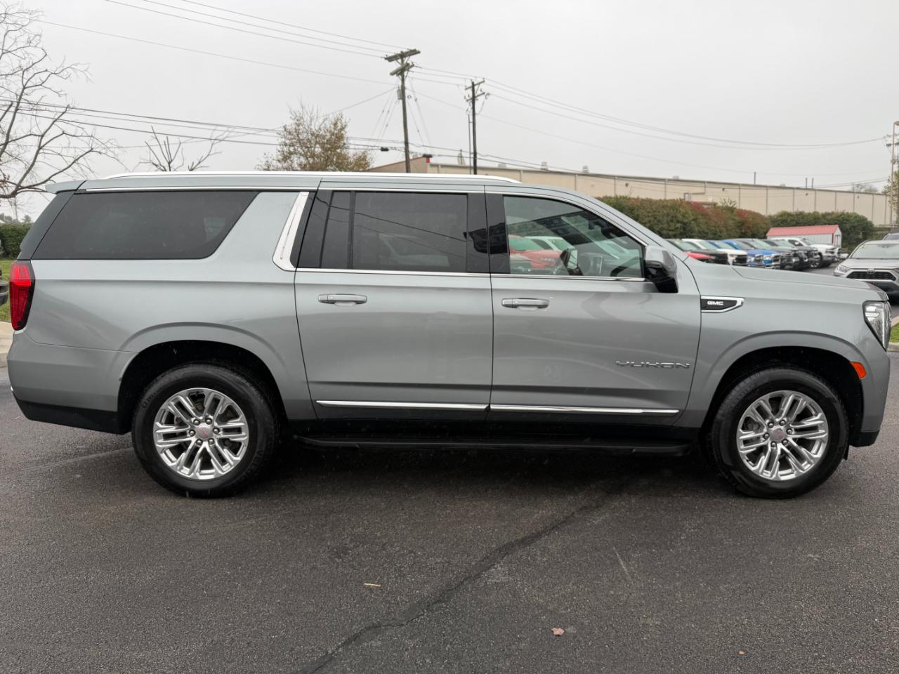 GMC Yukon XL 4WD 4dr SLT 2023