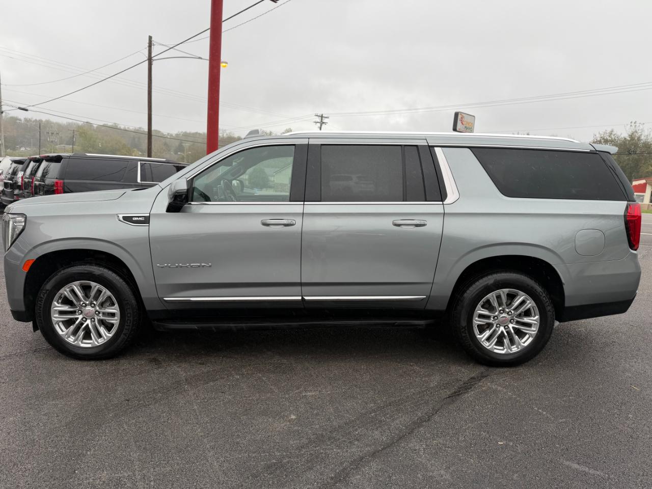 GMC Yukon XL 4WD 4dr SLT 2023