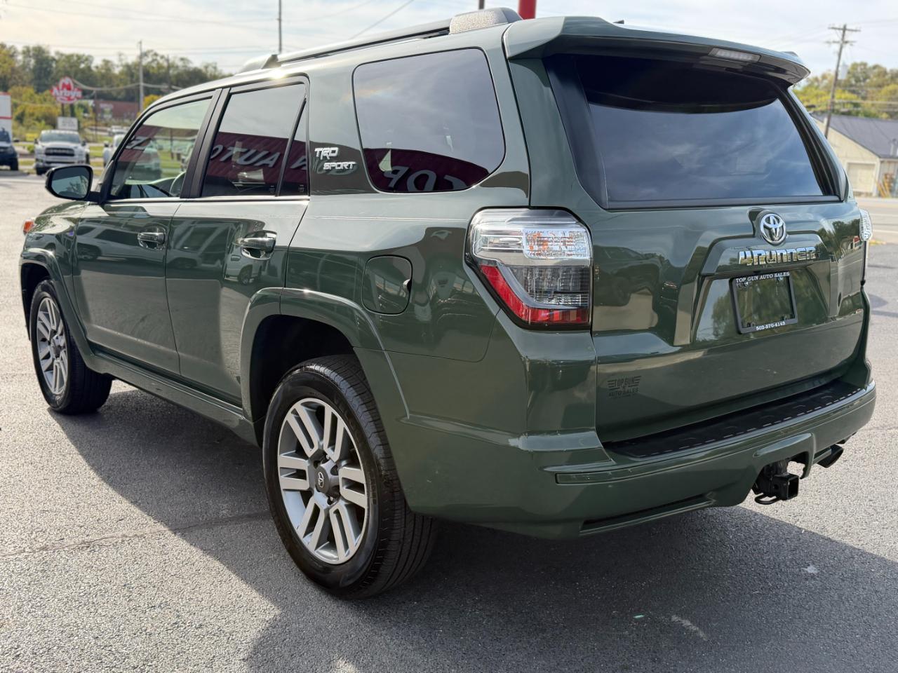 Toyota 4Runner TRD Sport 2WD (Natl) 2022