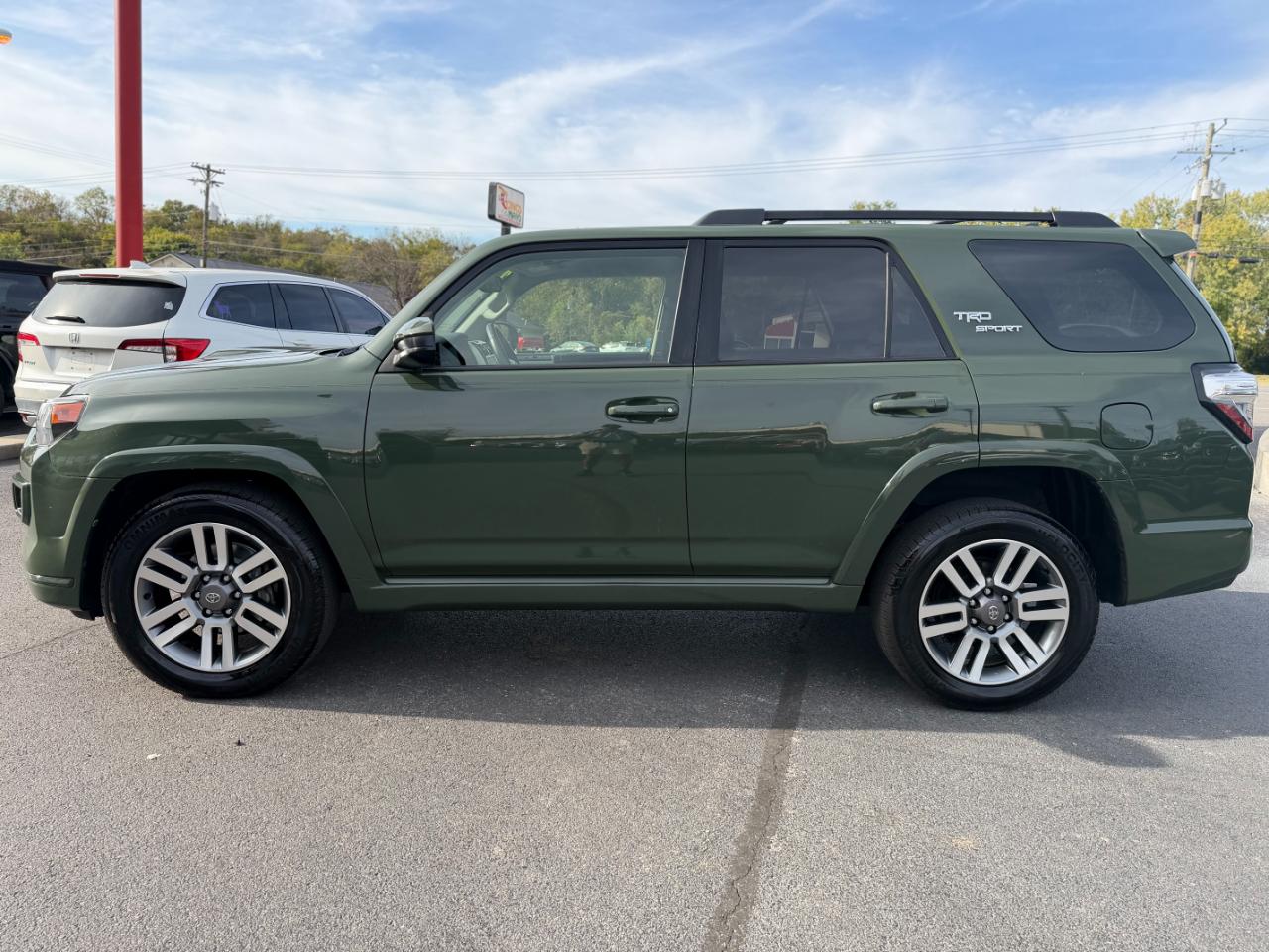Toyota 4Runner TRD Sport 2WD (Natl) 2022