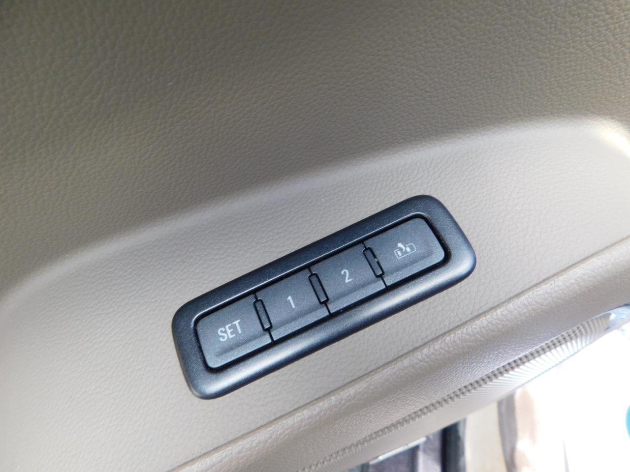 Chevrolet Tahoe 2WD 4dr LT 2018