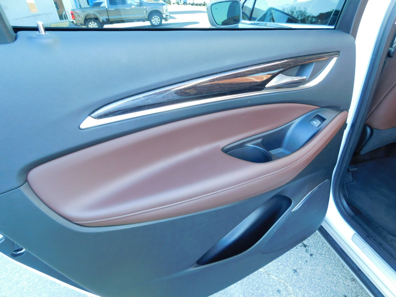 Buick Enclave FWD 4dr Avenir 2018