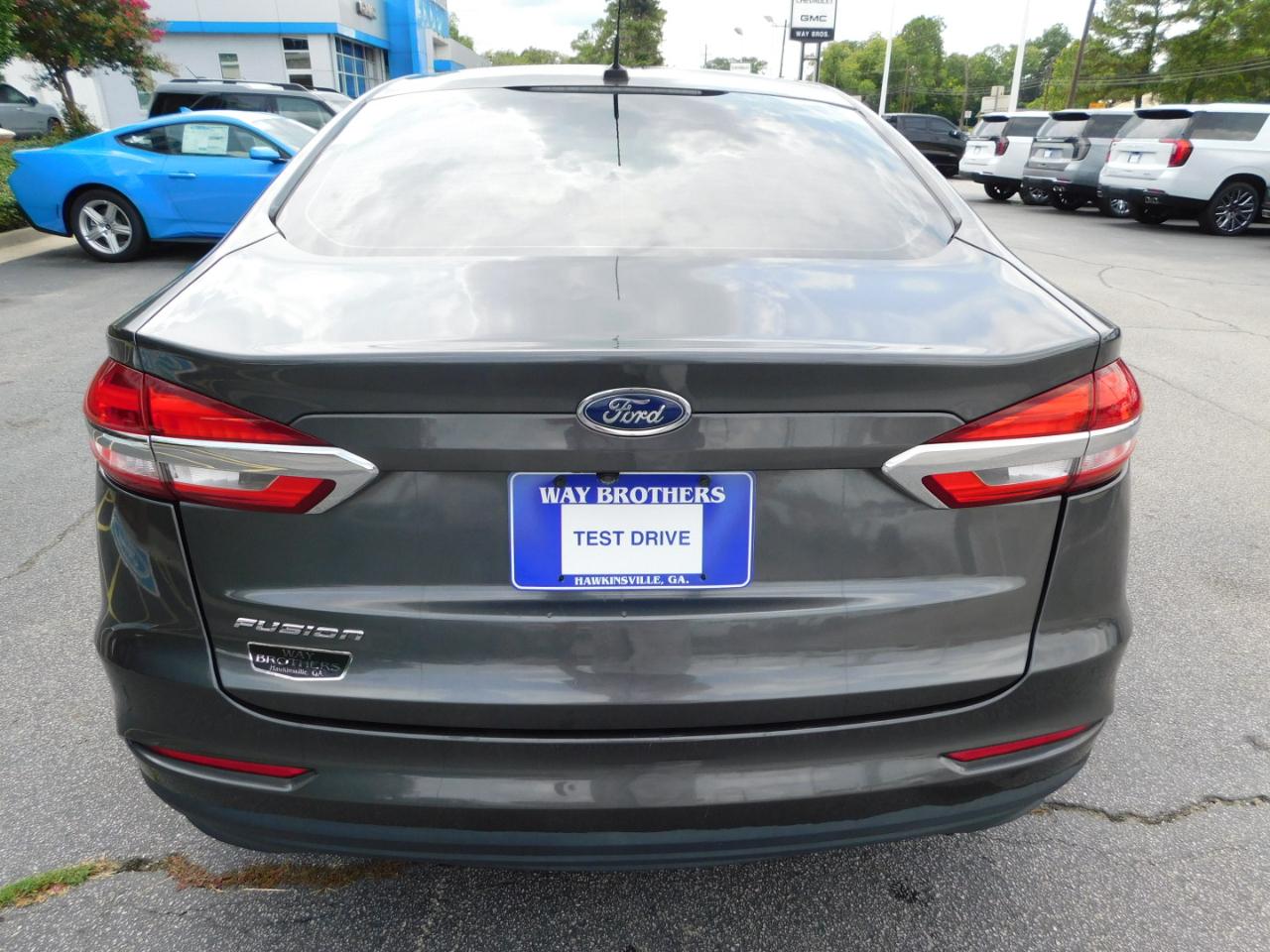 Ford Fusion S FWD 2019