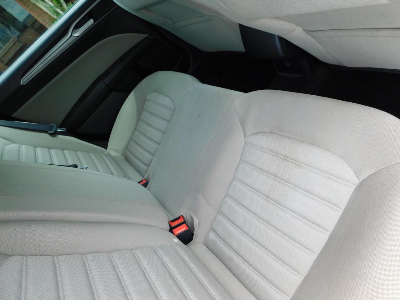 Ford Fusion S FWD 2019