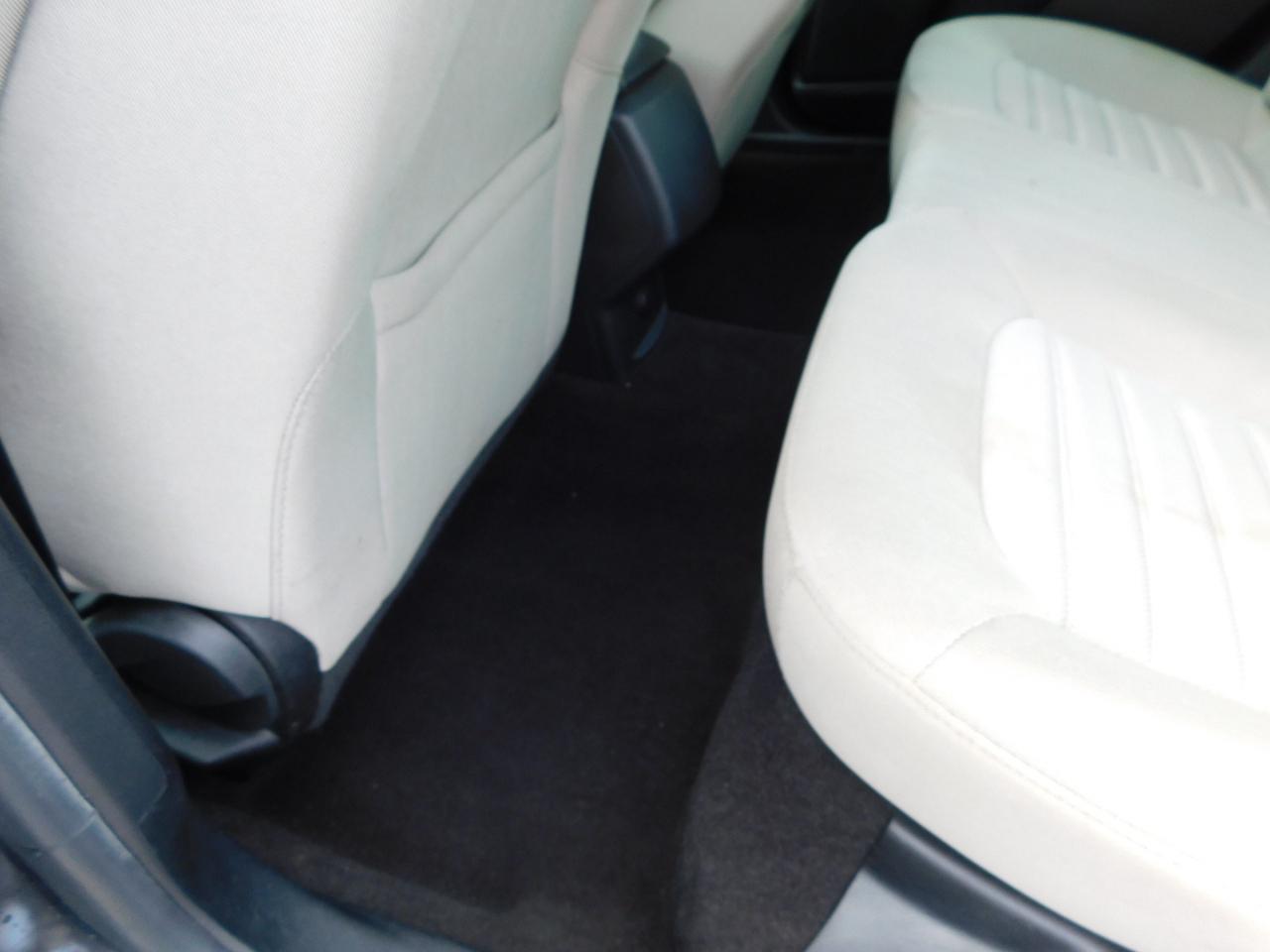 Ford Fusion S FWD 2019